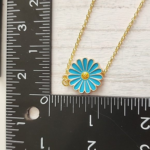 🔵HIPPIE FLOWER 925S 18 inch gold Plated chain Flower necklace - Picture 3 of 3